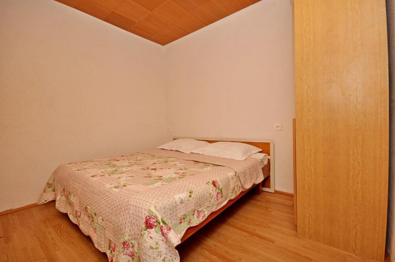 Apartment Jakov Donji Okrug  Extérieur photo